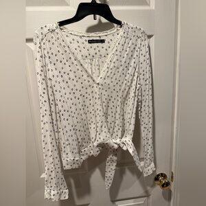 Abercrombie & Fitch White and Black Patterned Wrap Blouse